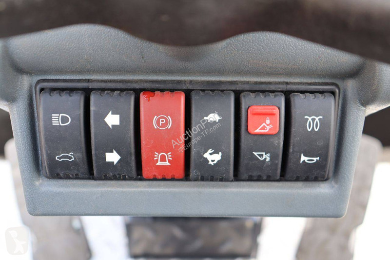 Pá carregadora  H220