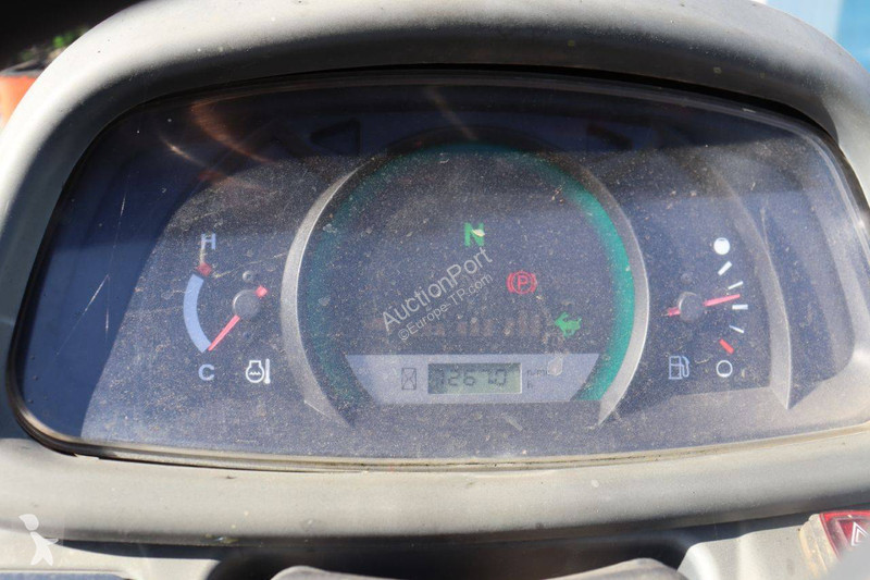 مُحمّلة Kubota R065