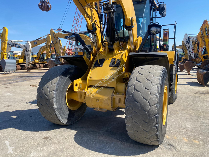 مُحمّلة Caterpillar 962 M .