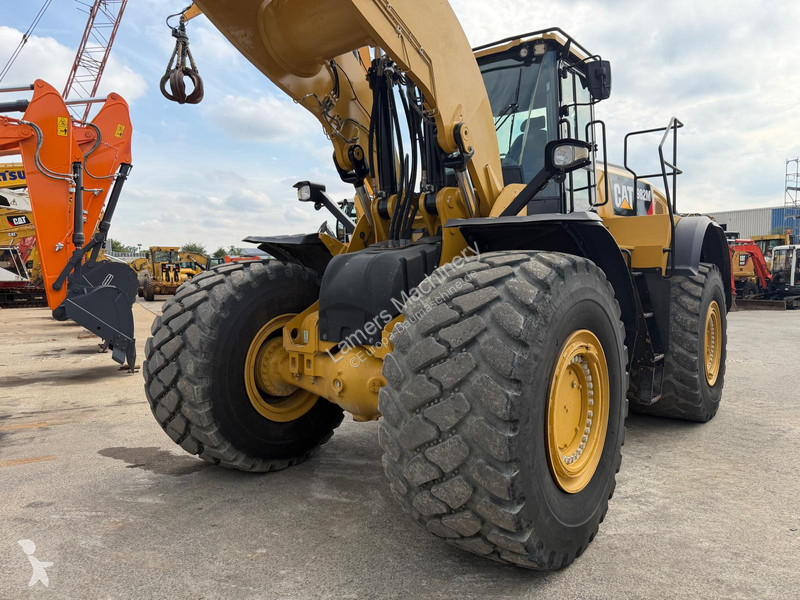 Товарач Caterpillar 982M .