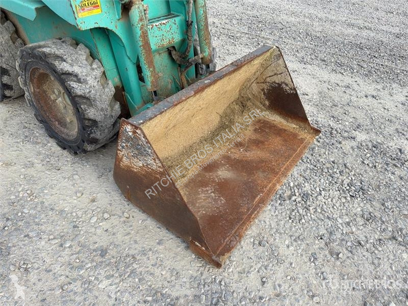 Pala cargadora IHI Skid Steer Loader (Inoperable)