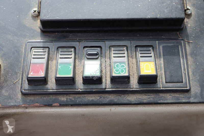 Chargeuse Kramer 418