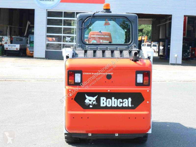 Shovel Bobcat S 100