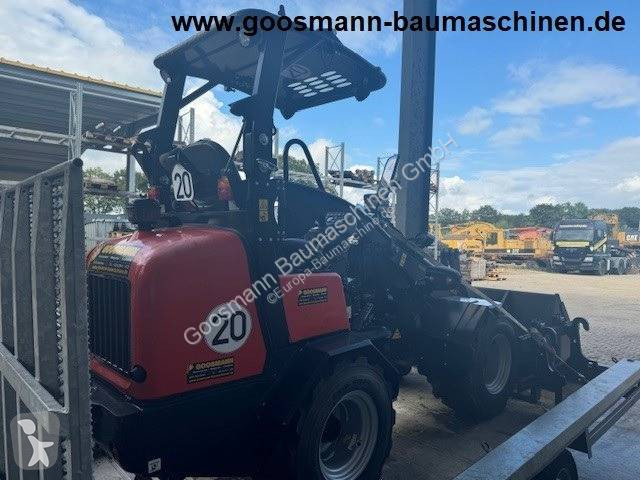 Incarcator Kubota RT 220-2 Canopy