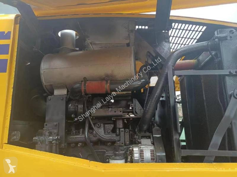 مُحمّلة Komatsu WA320