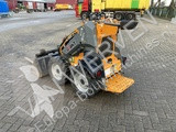 Pala cargadora Giant SK201D