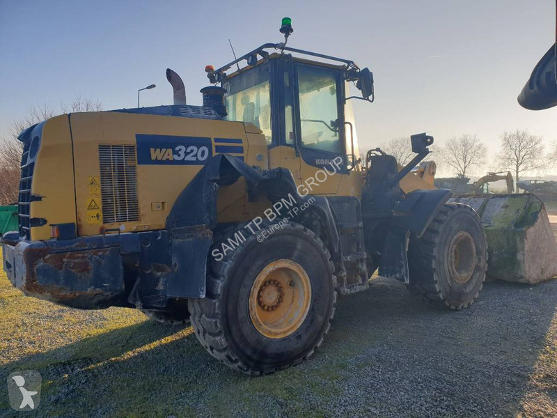 Pala Komatsu WA320-8