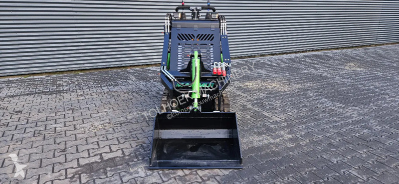 Shovel  SK 650 ELECTRIC SKIDSTEER LOADER