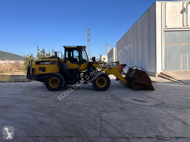 Pala Komatsu 8EO