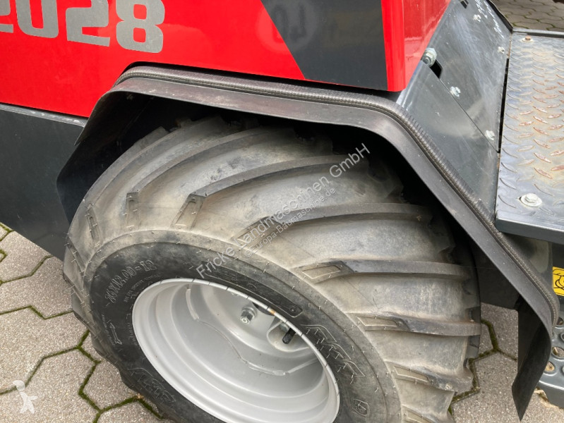 Nakladač Schäffer  2028