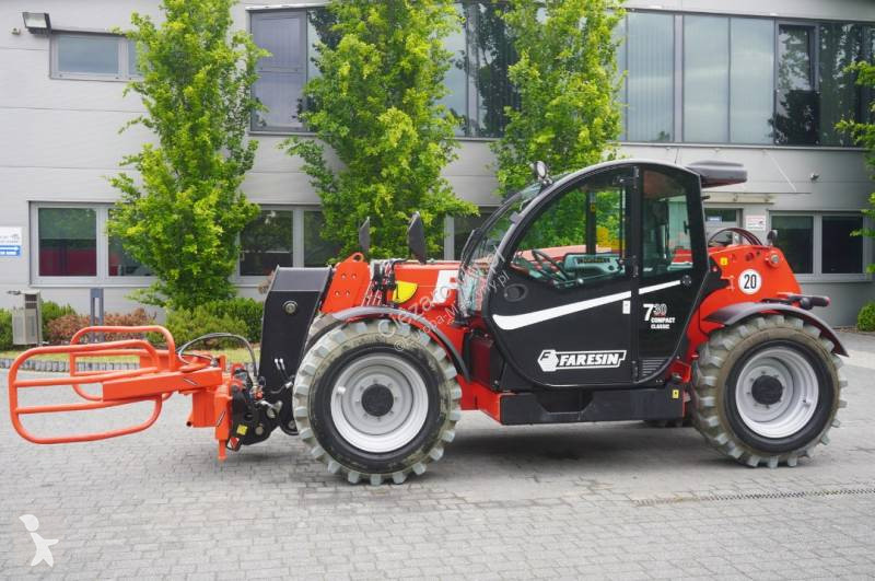 Încărcător telescopic Faresin-Haulotte 730C...