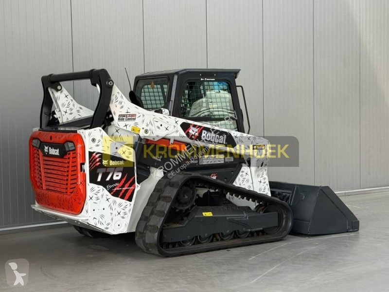 Shovel Bobcat T 76