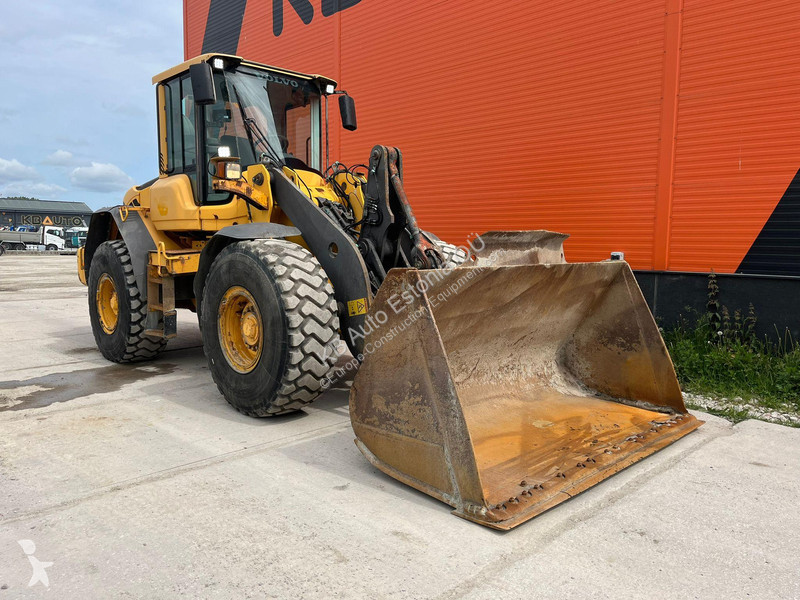 مُحمّلة Volvo L 90 F 4x4 CETRAL LUBRICATIO / AC