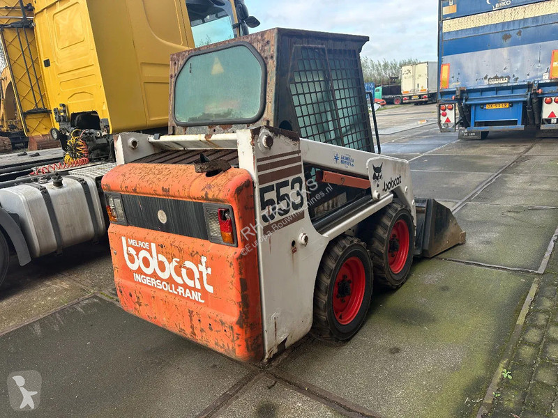 Shovel Bobcat