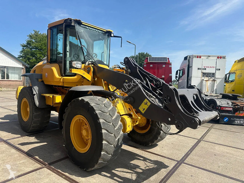 Shovel Volvo L60H , CE, 31359 HOURS, AUXILIARY...