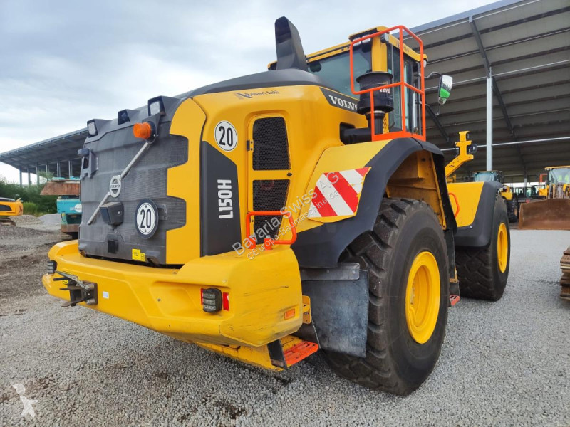 Nakladač Volvo L150H