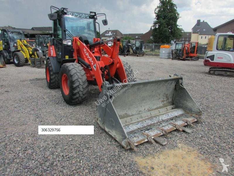مُحمّلة Kubota R 065 Radlader 32.500 EUR