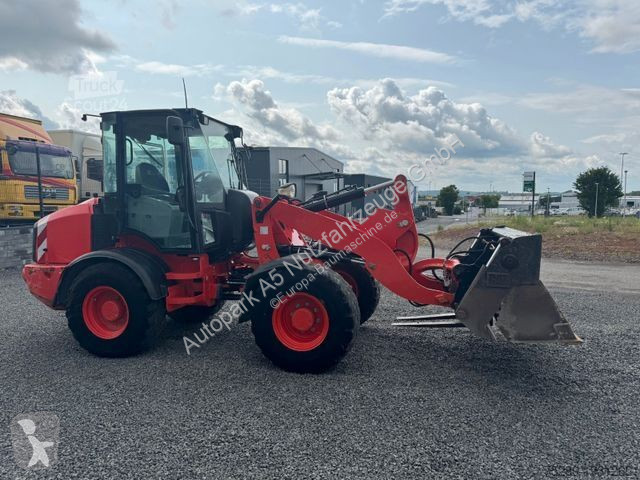 Incarcator Caterpillar 908M Radlader 6460 Kg...