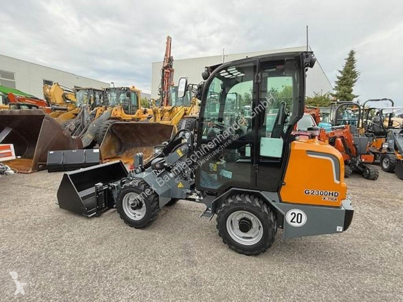 Pá carregadora Giant G2300 X-TRA HD