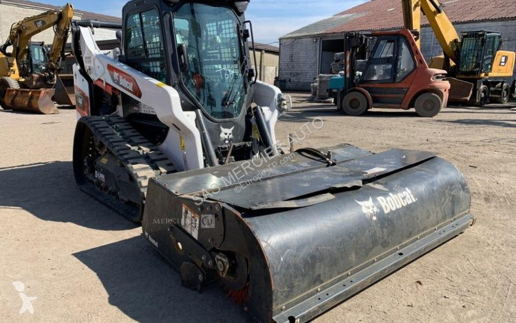Shovel Bobcat chargeuse compacte sur chenilles...