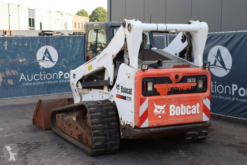Shovel Bobcat