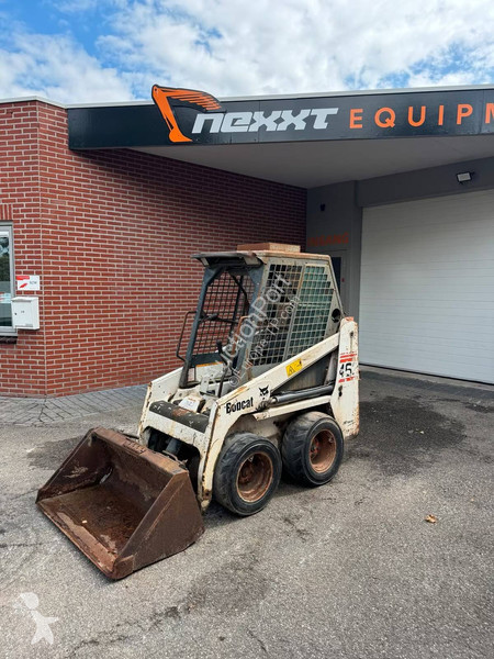 Shovel Bobcat