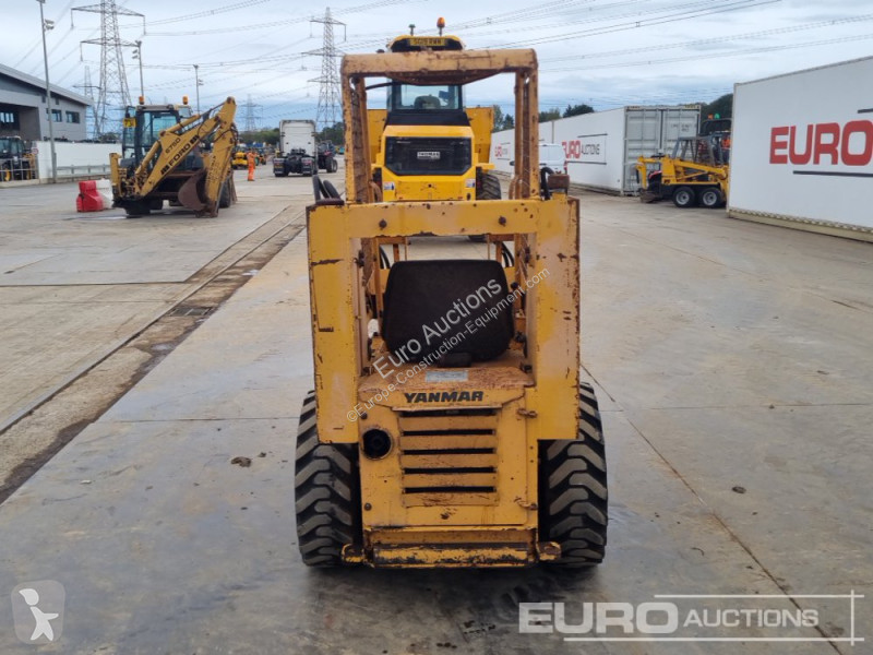 Nakladač Yanmar Y10W-1