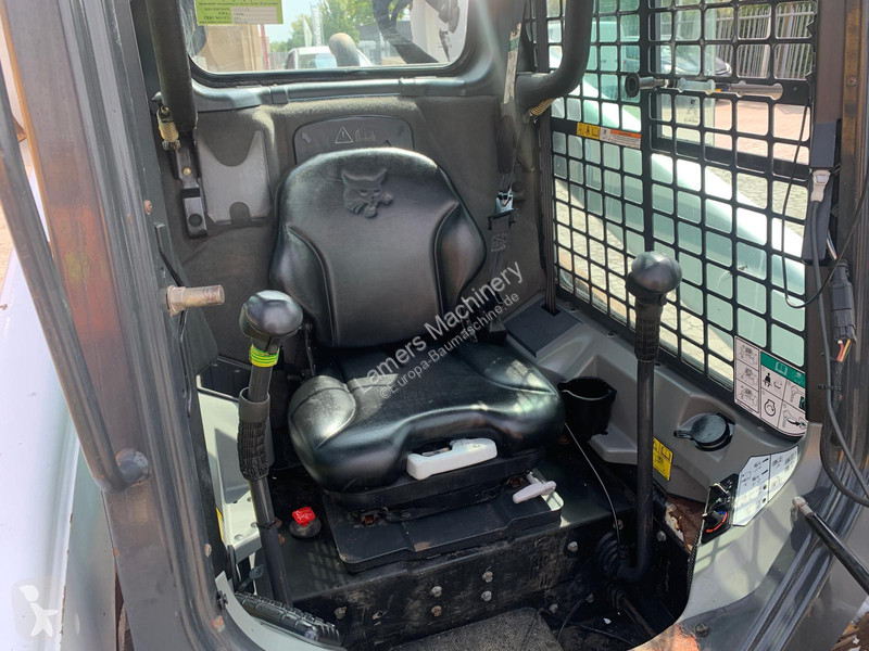 Shovel Bobcat NVT
