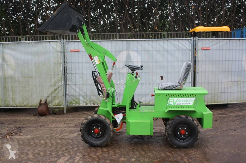 Pá carregadora Machpro L307