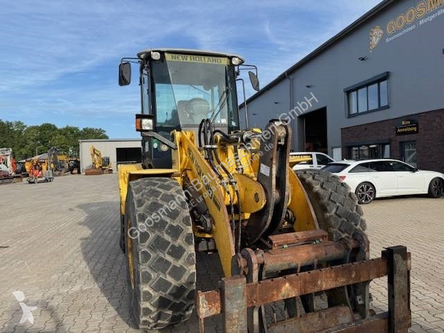 Фронтальный погрузчик New Holland