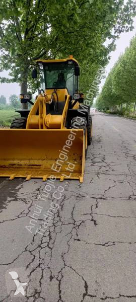 Nakladač SDLG