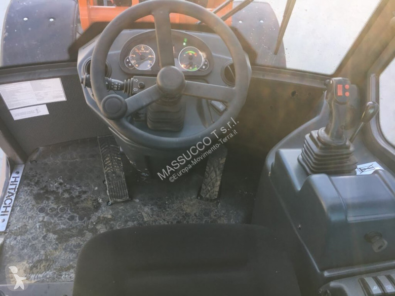 Ładowarka Hitachi