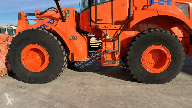 Фронтальный погрузчик Fiat-Hitachi