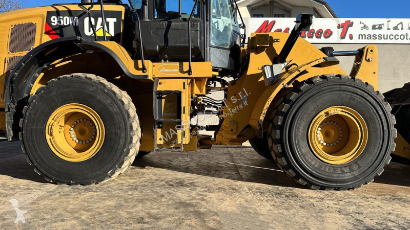 Pala Caterpillar 950M
