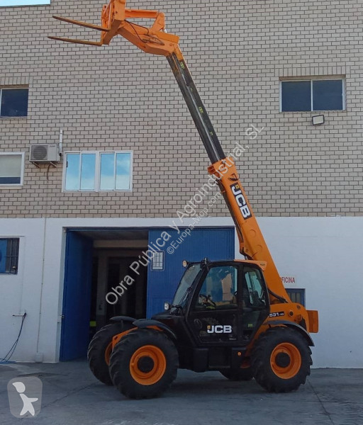 Nakladač JCB 531-70
