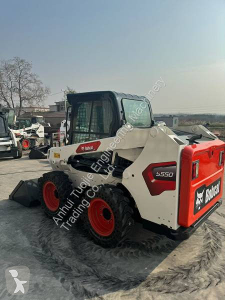 Nakladač Bobcat S550