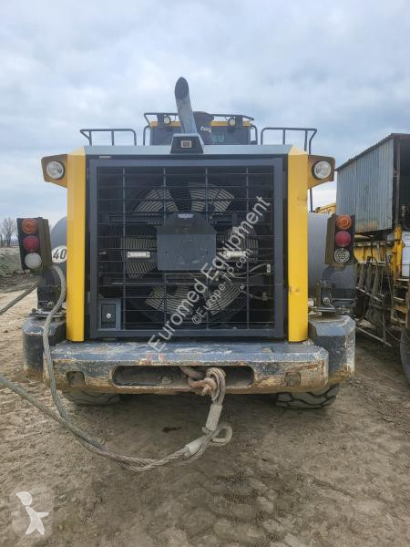Nakladač Komatsu 7