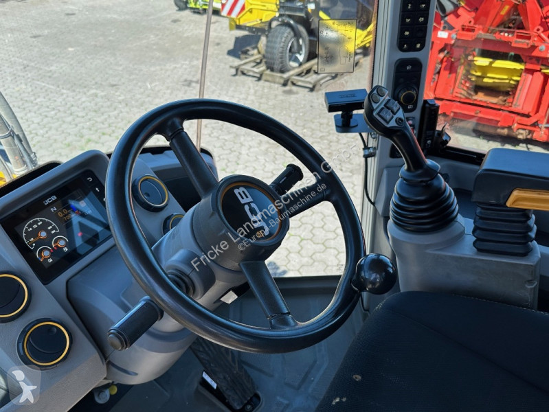 Nakladač JCB  457 Agri High Lift
