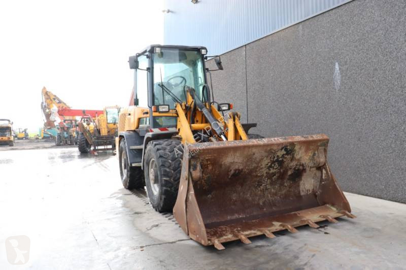 Фронтальный погрузчик Terex