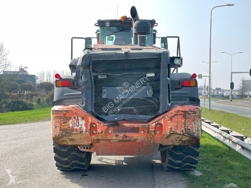Nakladač Hitachi 6