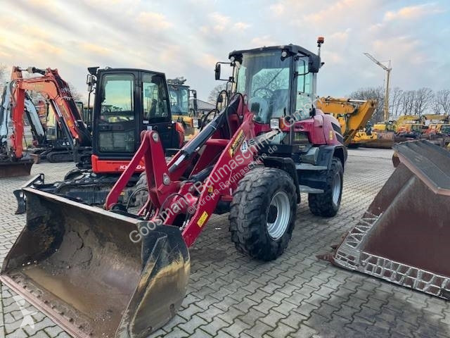 Nakladač Yanmar V 120-5