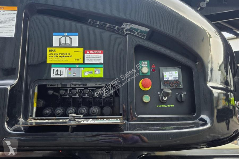 منصة تلسكوبية Niftylift HR28 HR28 HYBRID 4x4...