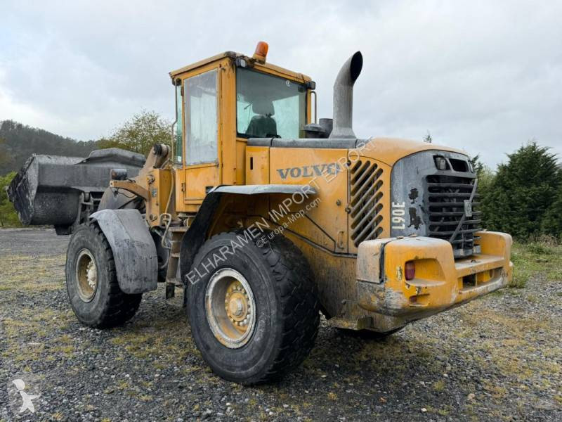 Pala cargadora Volvo 121 17000KG