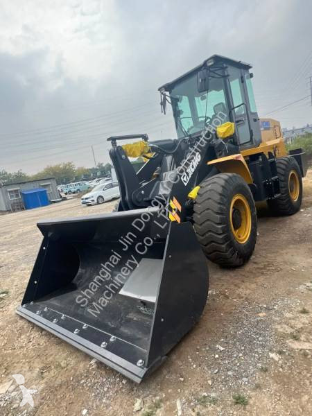 Фронтальный погрузчик XCMG LW300KN