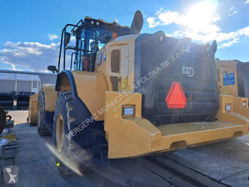 Nakladač Caterpillar 972