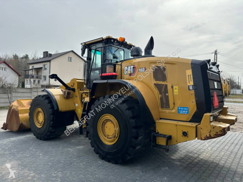 Nakladač Caterpillar 980