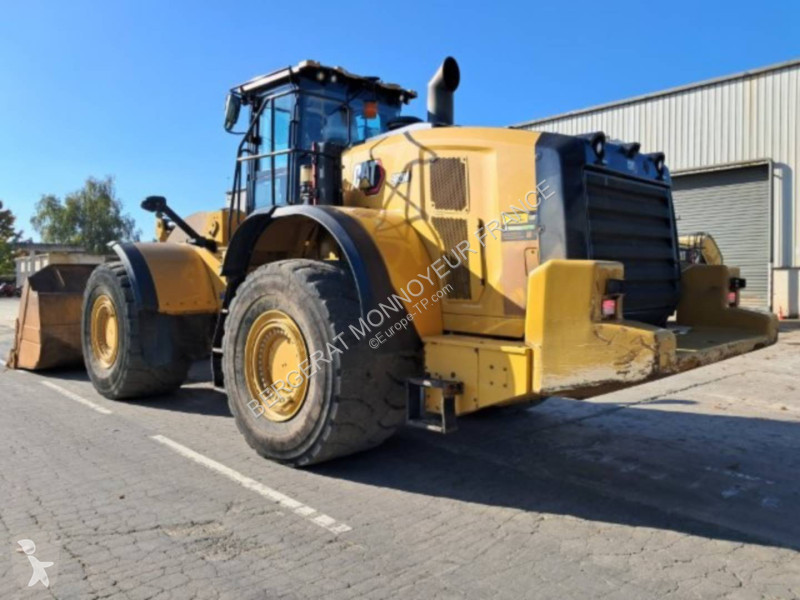 Nakladač Caterpillar 982M