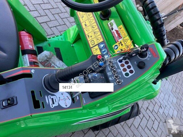 Nakladač Avant tecno 528 TDL