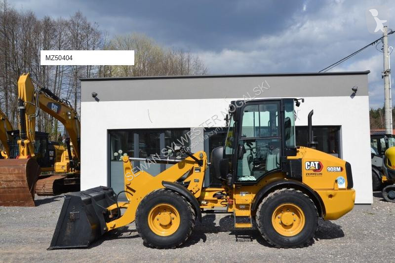 Nakladač Caterpillar 908 M