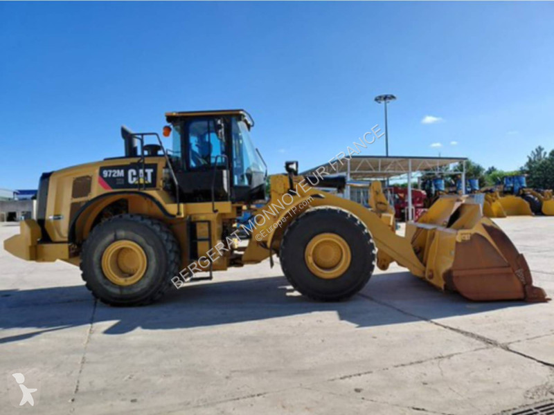 Nakladač Caterpillar 972M XE